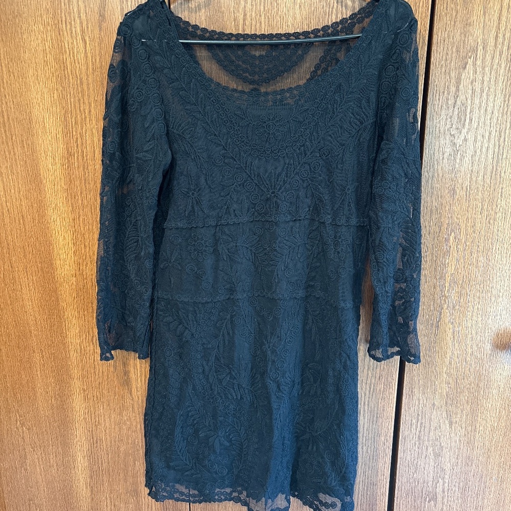 Black lace dress